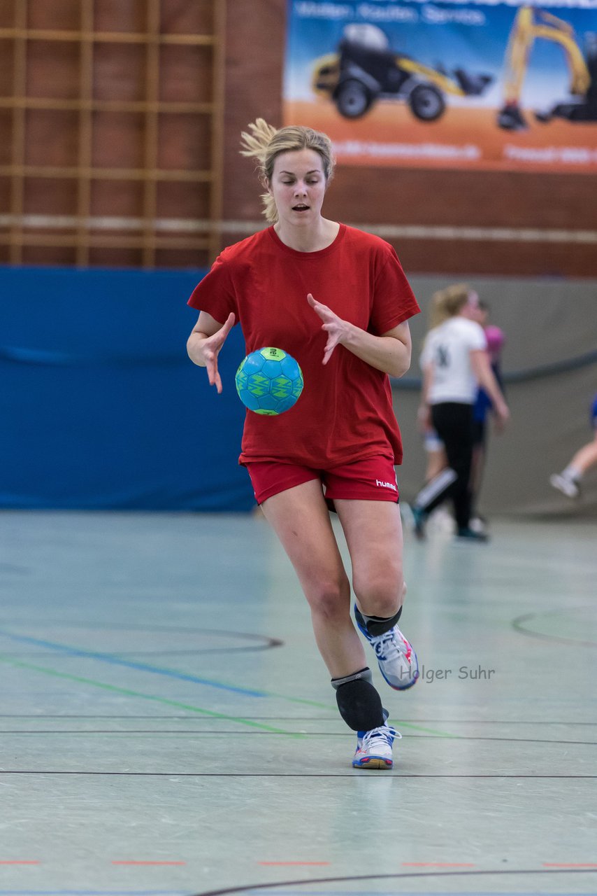 Bild 202 - Frauen Barmstedter TS - Buedelsdorfer TSV : Ergebnis: 26:12